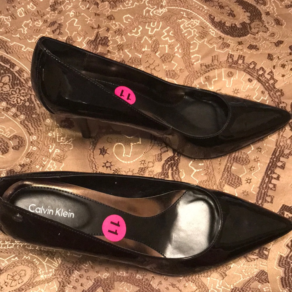 Pan leather heels
